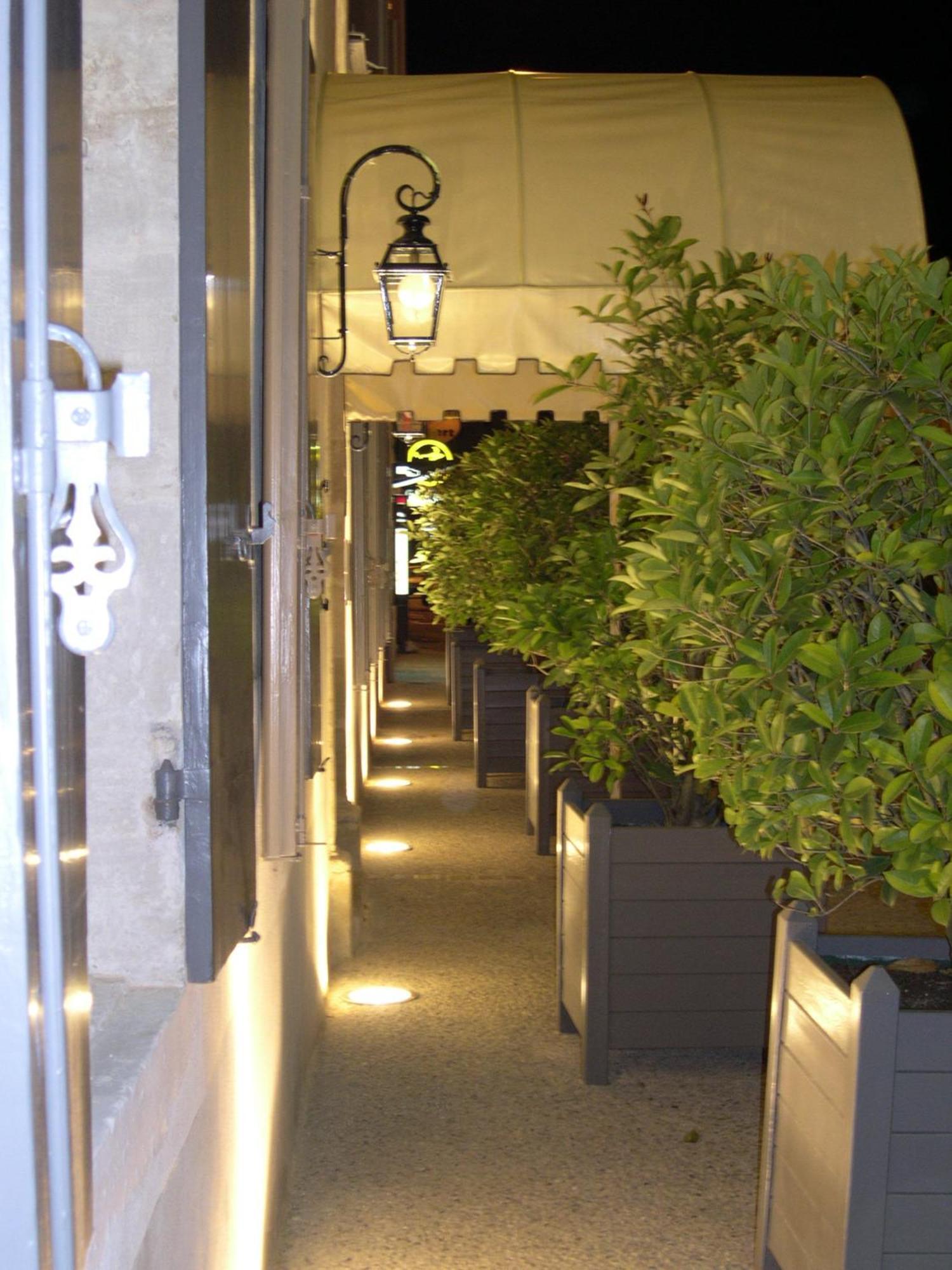 Logis Hotel - Restaurant Maison Claude Darroze Langon  Exterior foto